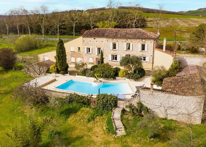 Larmes - Spacieuse - Piscine - * Puybegon