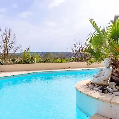 Larmes - Spacieuse - Piscine - Willa *