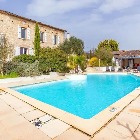 Larmes - Spacieuse - Piscine - *