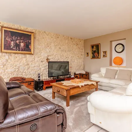 Larmes - Spacieuse - Piscine - Puybegon