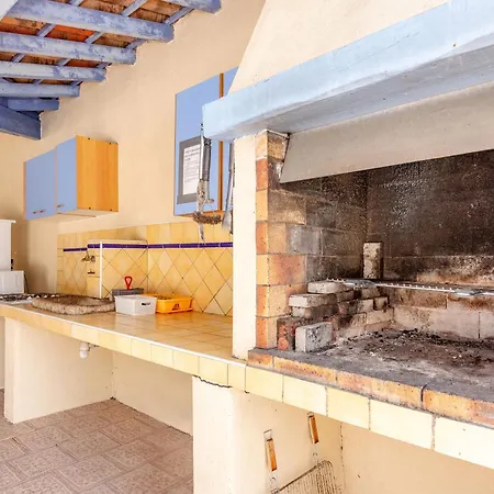 Larmes - Spacieuse - Piscine - Villa