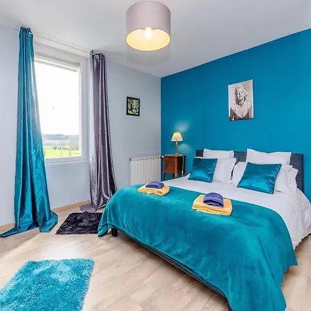 Larmes - Spacieuse - Piscine - Villa