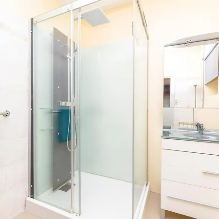 Larmes - Spacieuse - Piscine - Villa Puybegon