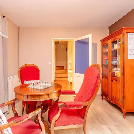 Larmes - Spacieuse - Piscine - * Puybegon