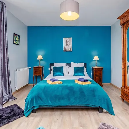 Larmes - Spacieuse - Piscine - Willa Puybegon