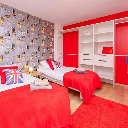 Larmes - Spacieuse - Piscine - Puybegon