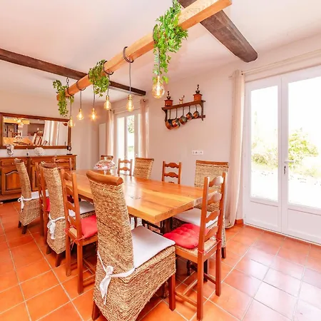 Larmes - Spacieuse - Piscine - *