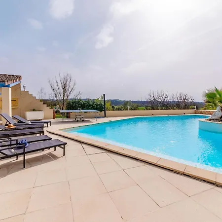 Larmes - Spacieuse - Piscine - فيلة