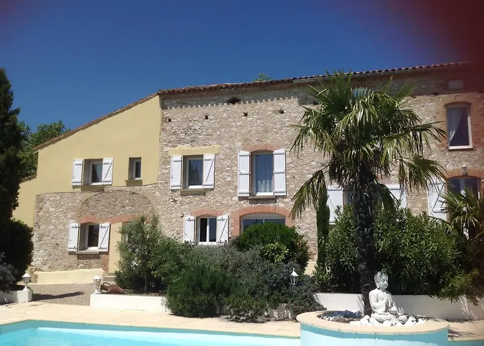 Larmes - Spacieuse - Piscine - *