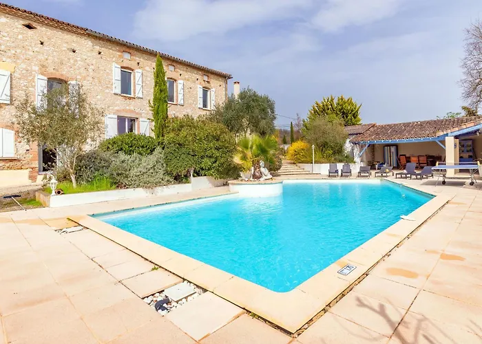 Larmes - Spacieuse - Piscine - *