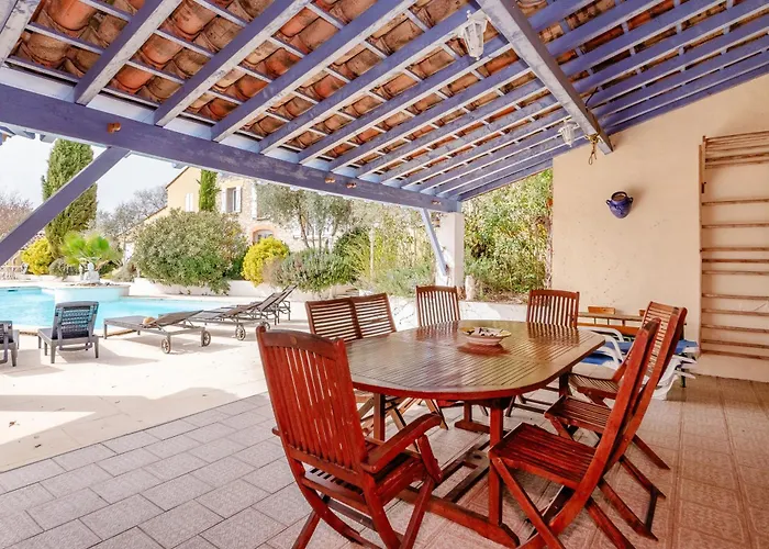 Villa Larmes - Spacieuse - Piscine -