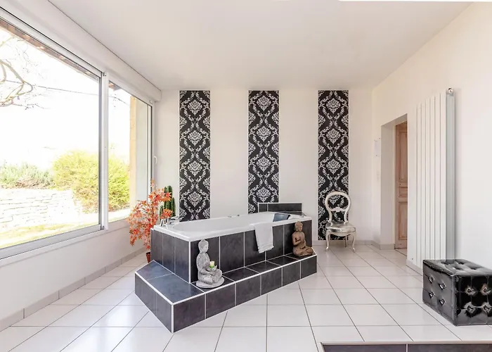 Villa Larmes - Spacieuse - Piscine - Puybegon